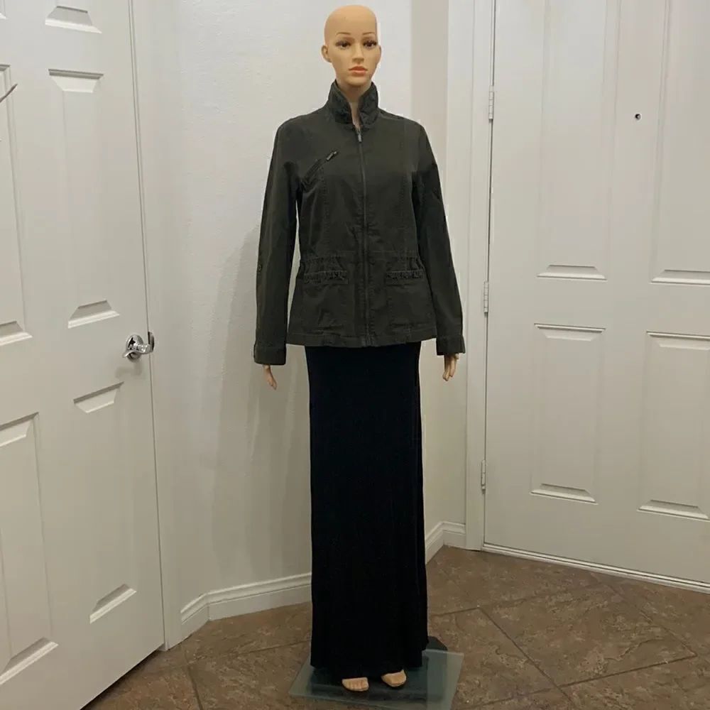 Coldwater Creek 4-6 Olive Green Zipper Front Long Sleeve Pockets Woman’s Jacket
